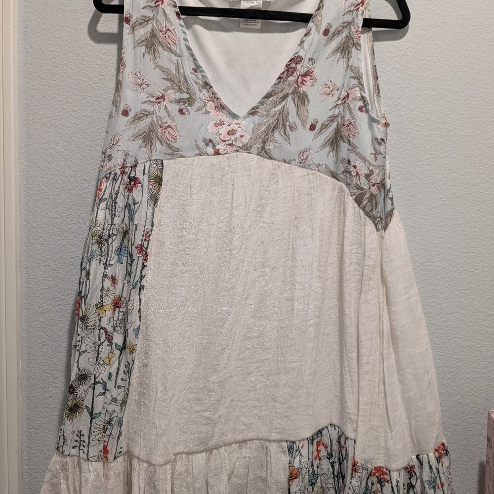 Paisley Vine Sleeveless Dress - Medium